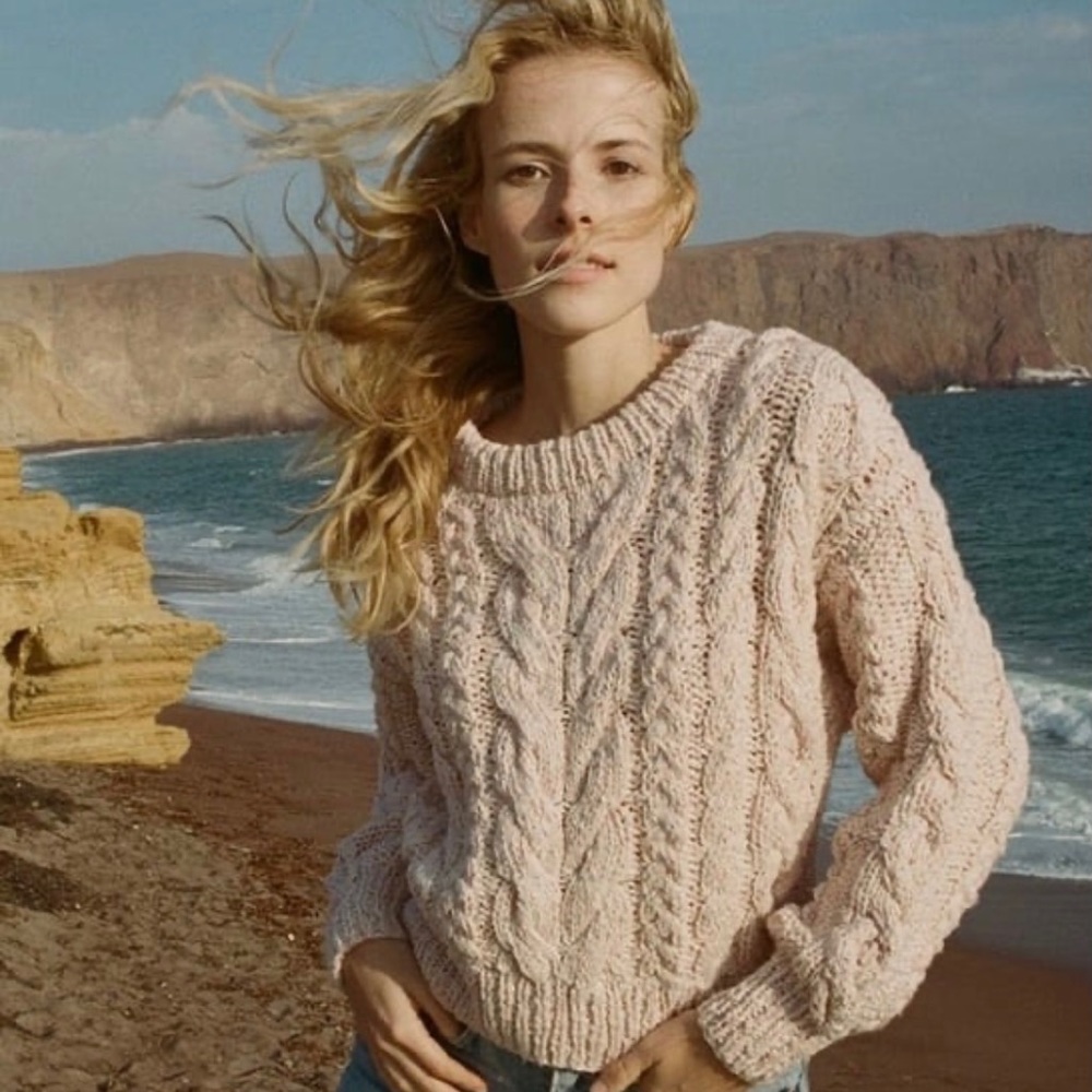 Dôen Sweater